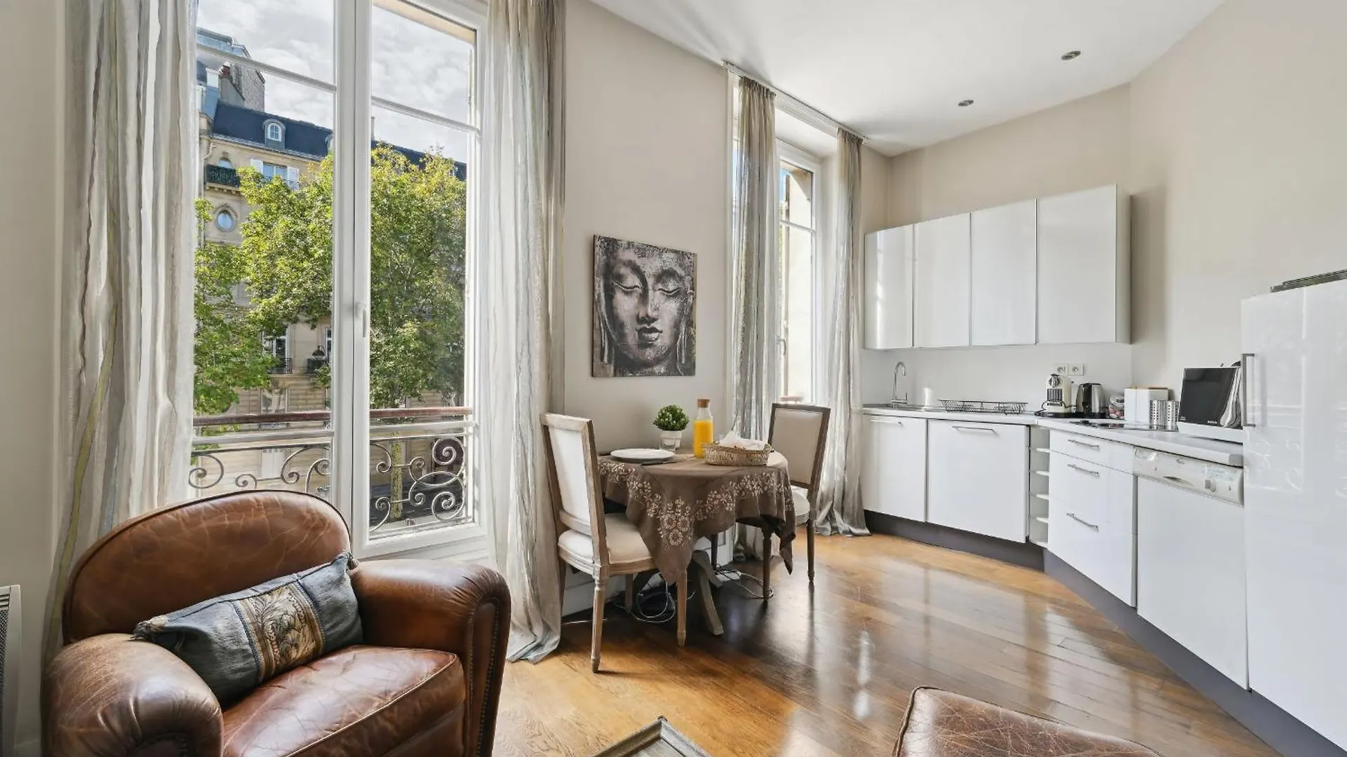 公寓 Champs-elysees & Arc De Triomphe - Cityapartmentstay *