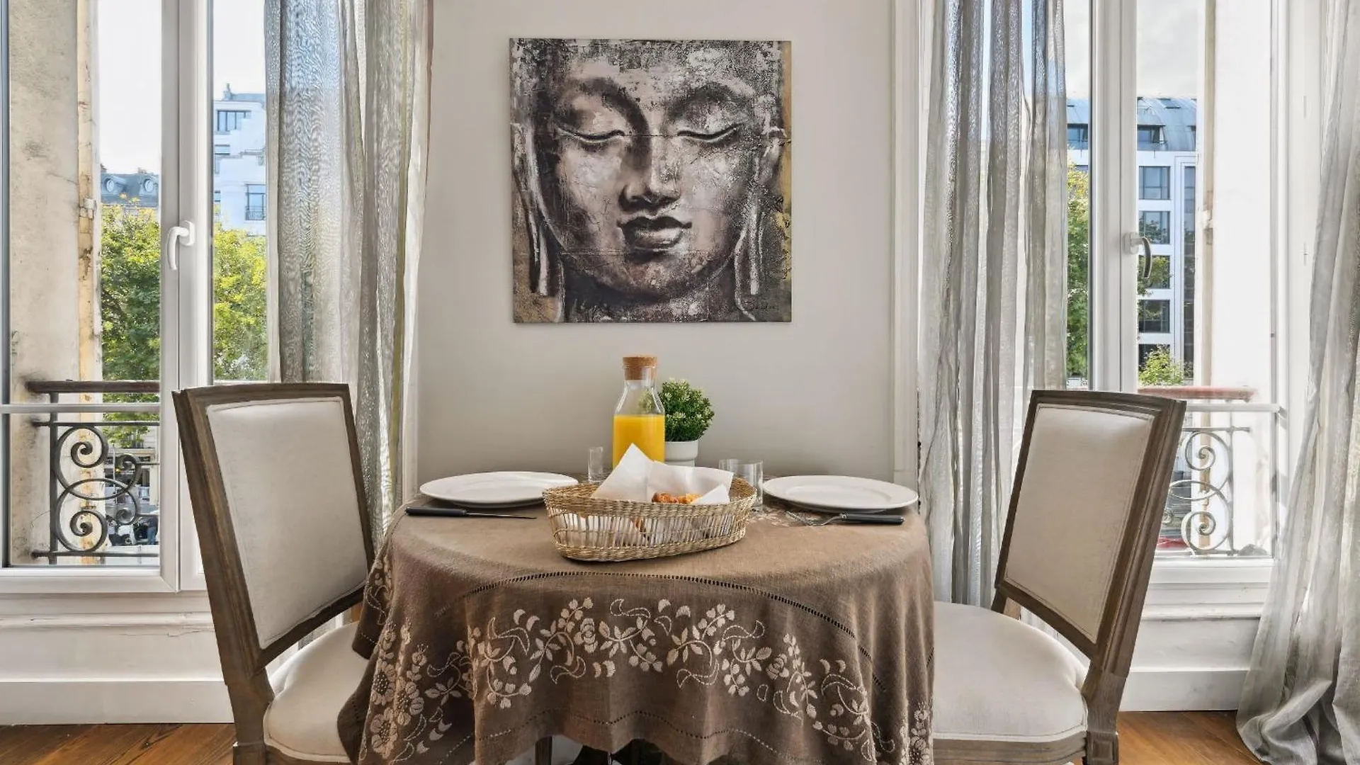 Champs-elysees & Arc De Triomphe - Cityapartmentstay *