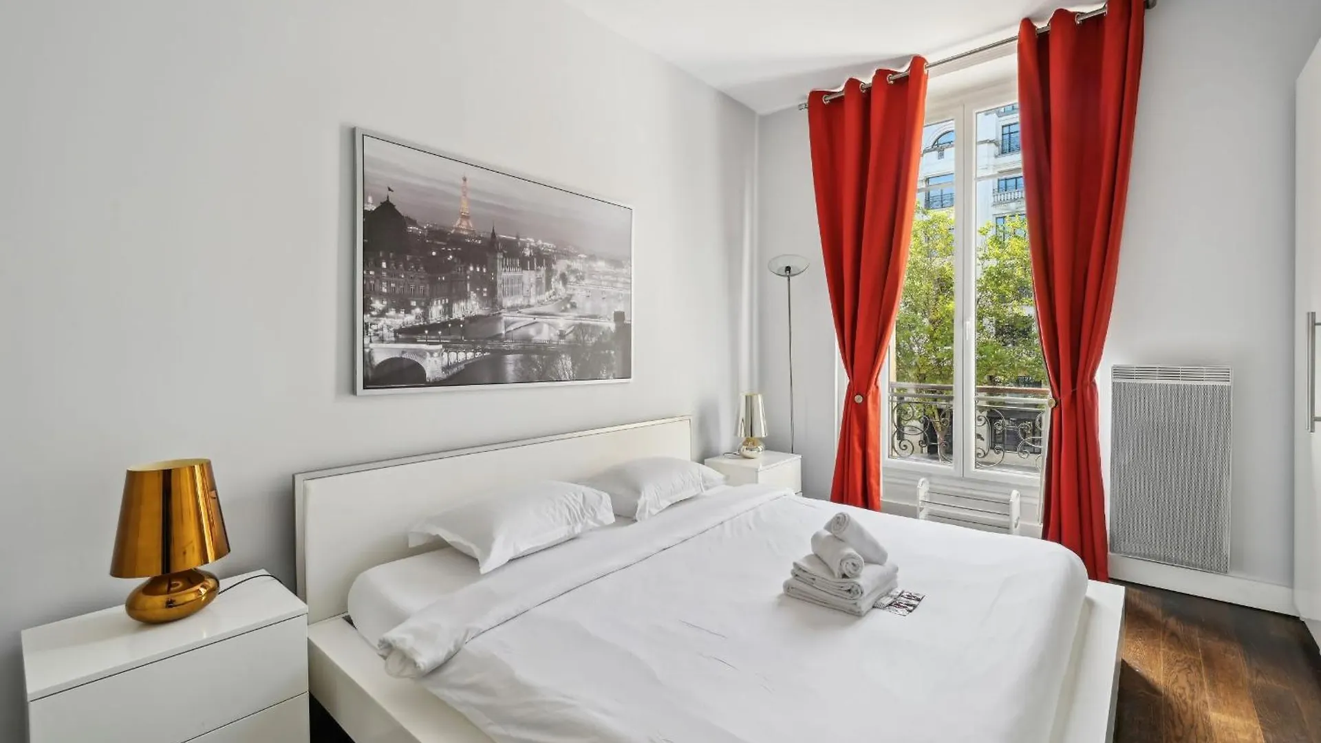 Apartment Champs-elysees & Arc De Triomphe - Cityapartmentstay