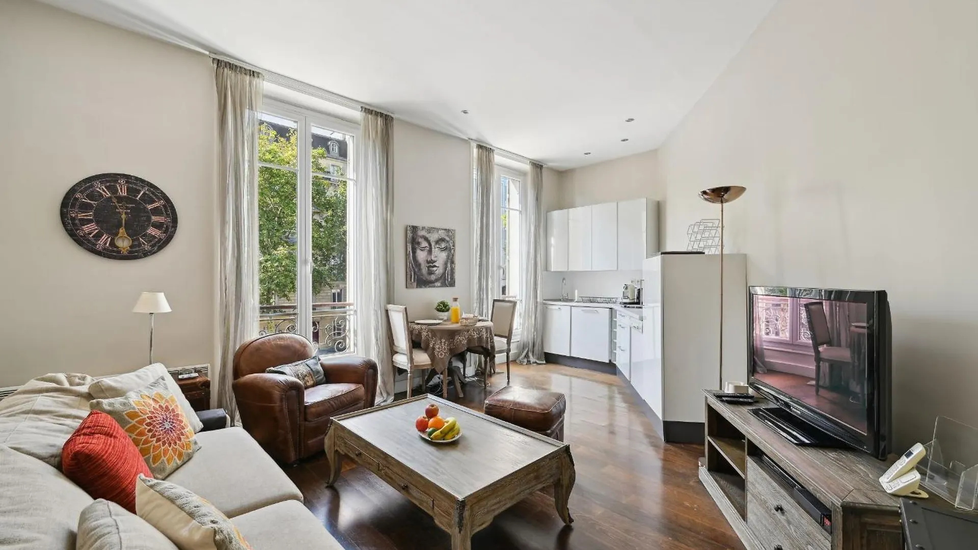 Apartment Champs-elysees & Arc De Triomphe - Cityapartmentstay *
