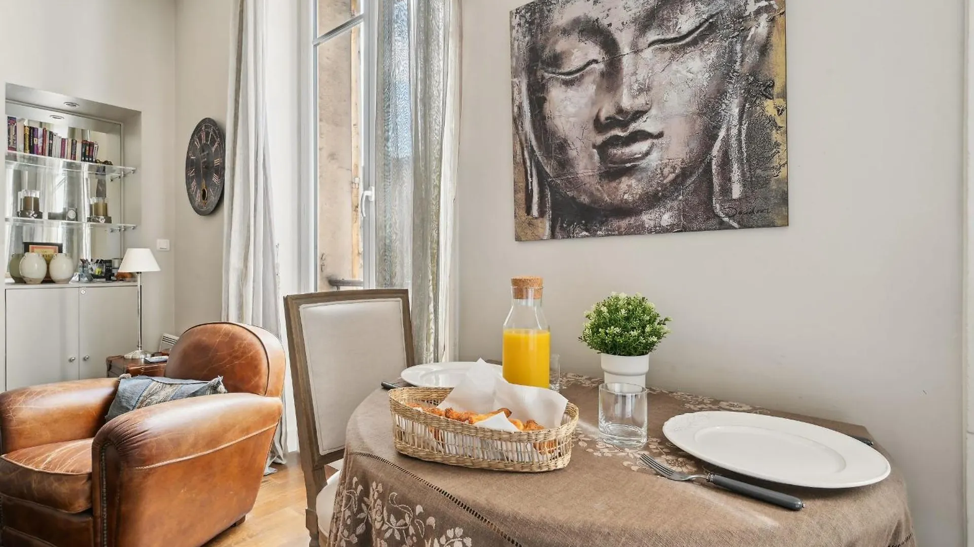 Champs-elysees & Arc De Triomphe - Cityapartmentstay *